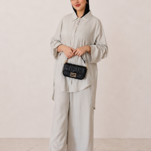 ensemble-chemise-et-pantalon-en-tissu-lolan-coupe-oversize-adaptee-aux-tailles-moyennes-et-grandes